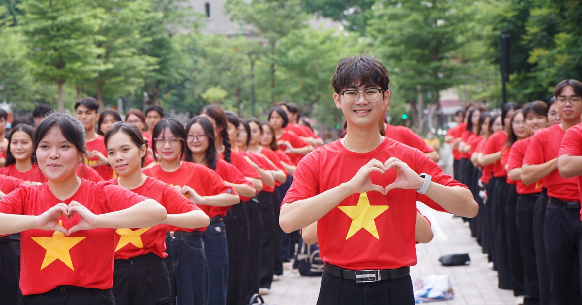 Hành trình ‘Tôi yêu Tổ quốc tôi’ kết nối người trẻ bằng tình yêu đất nước