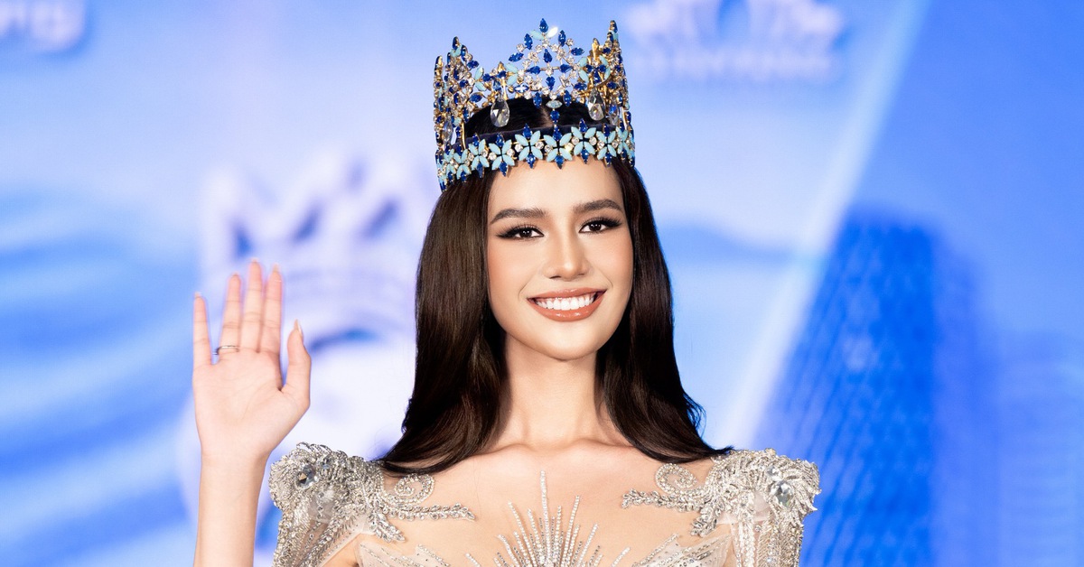 Các người đẹp dự thi Miss World sẽ mang sách tặng trẻ em Việt Nam