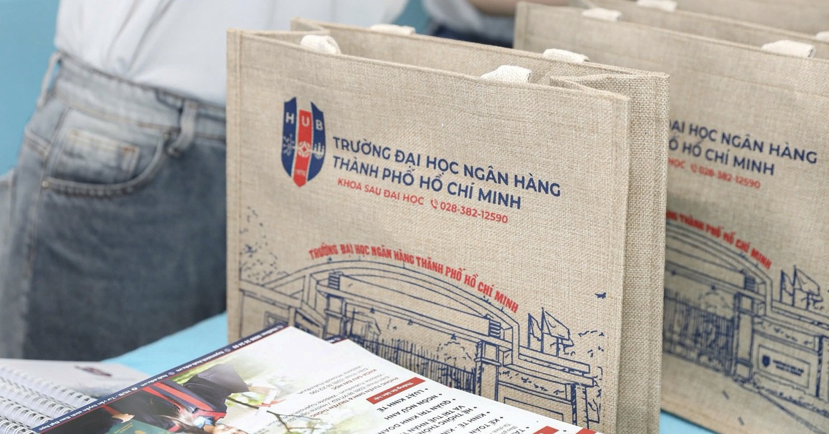 Trường đại học Ngân hàng TP.HCM dừng tổ chức thi đánh giá năng lực tiếng Anh