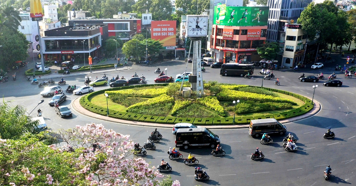 TP.HCM thay đổi cách chạy xe ở vòng xoay Điện Biên Phủ
