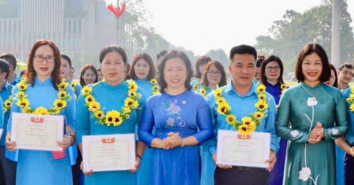 Tuyên dương 20 chủ tịch Công đoàn tiêu biểu