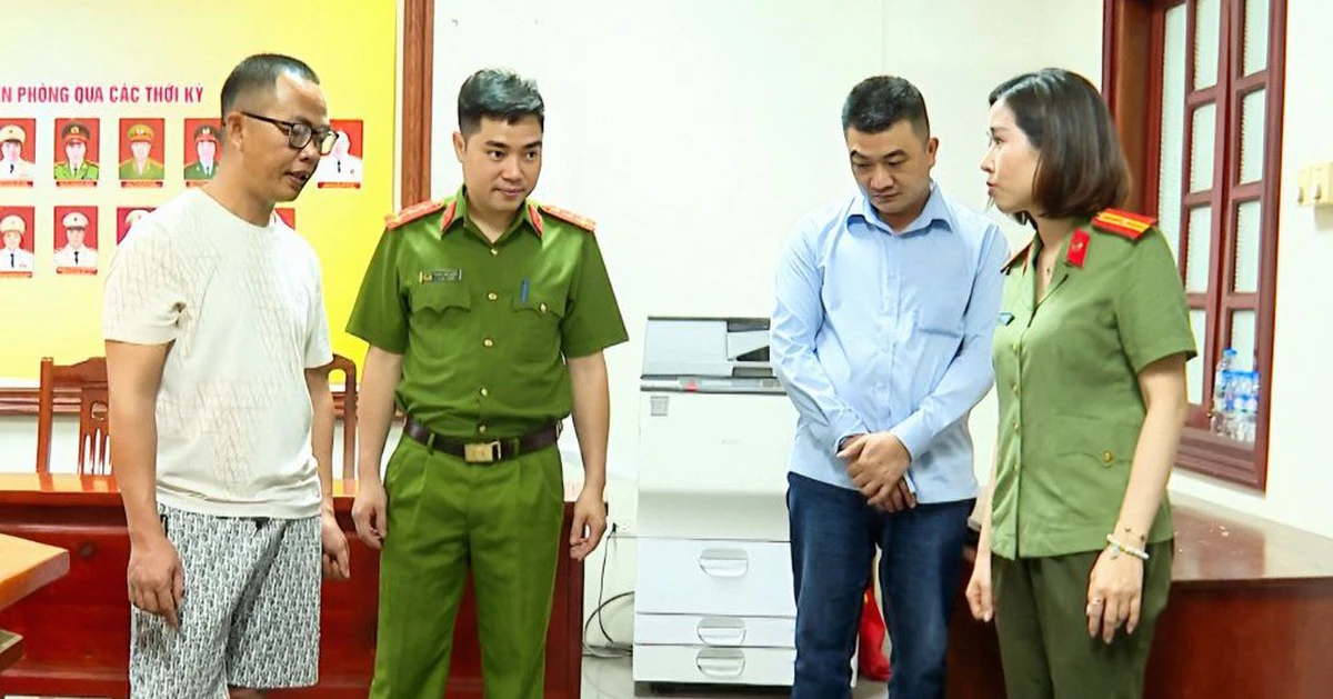 Bắt nhóm làm giả con dấu, tài liệu của các trường đại học, cao đẳng