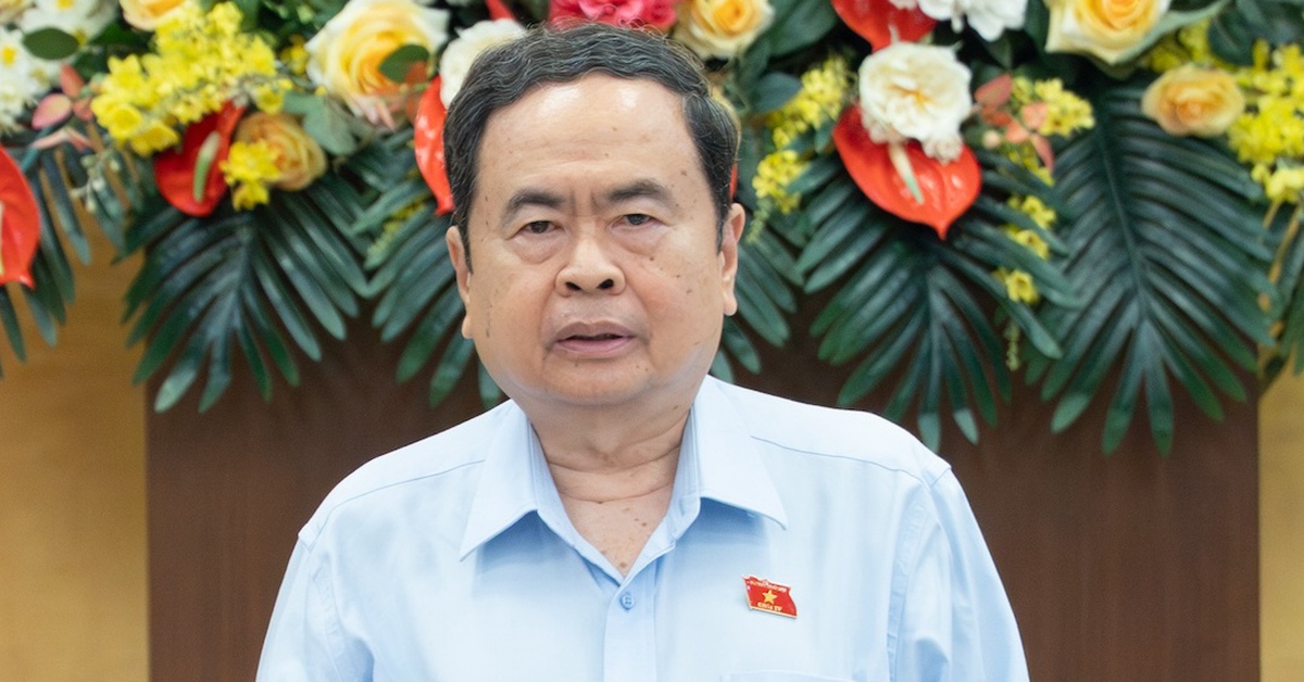 Chủ tịch Quốc hội ký các nghị quyết về nhân sự mới