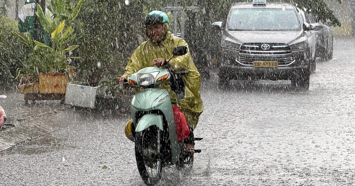 TP.HCM có nơi mưa lớn 20 phút