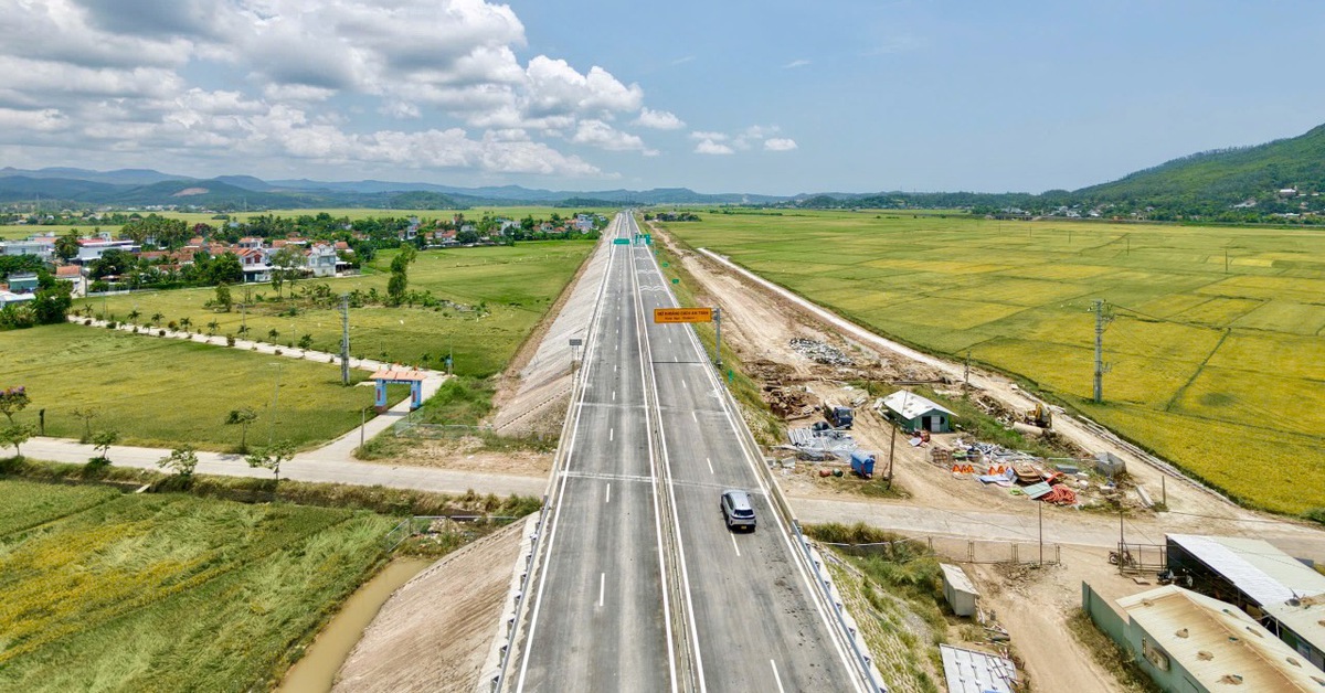 Cao tốc Chí Thạnh - Vân Phong sẽ khai thác toàn tuyến vào ngày 18-5