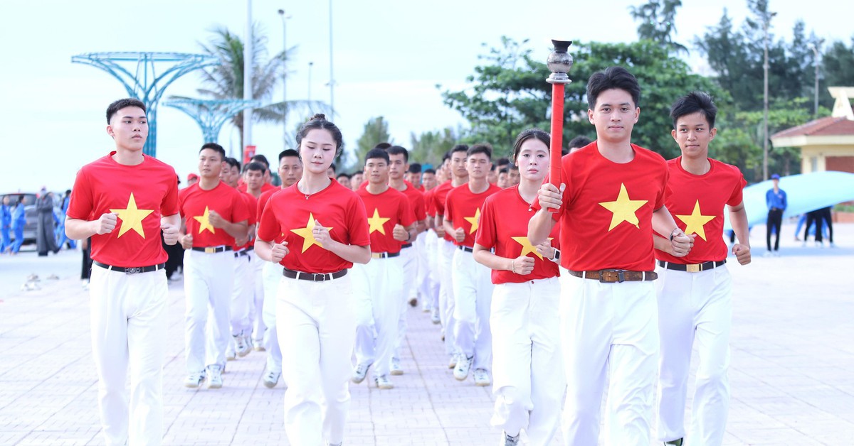 Từ quê hương Bác Hồ, tuổi trẻ cả nước tiếp lửa hành trình yêu nước