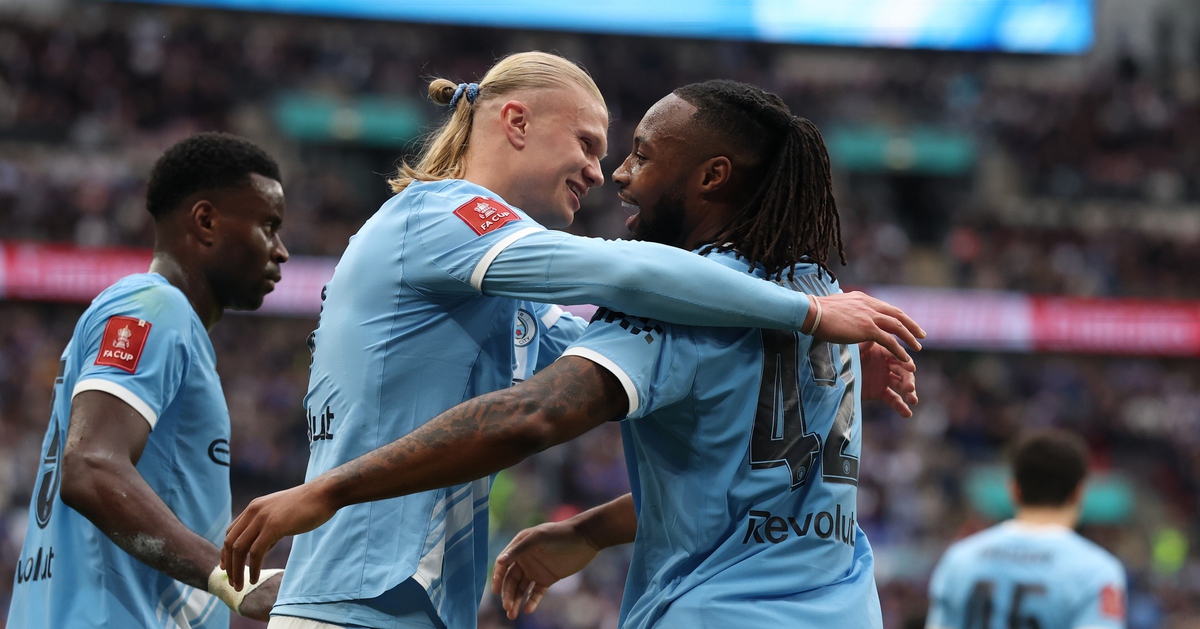 Pha giật gót điệu nghệ đưa Man City lên ngôi vô địch FA Cup