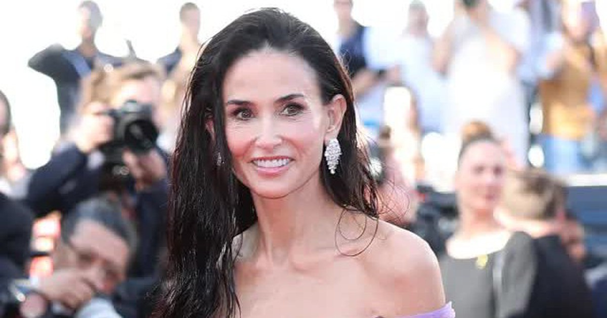 Ngoại hình Demi Moore gây bàn tán dù mặc đẹp nhất Liên hoan phim Cannes