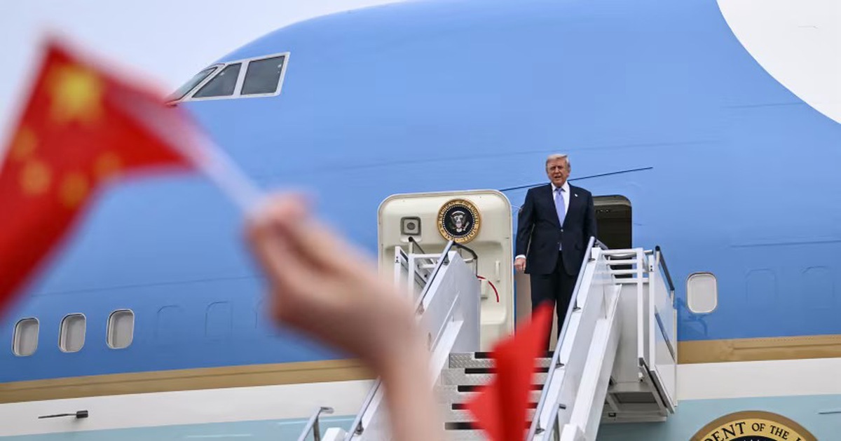 Sau chuyến thăm Bắc Kinh, ông Trump quyết xây công trình tầm cỡ ngay Washington