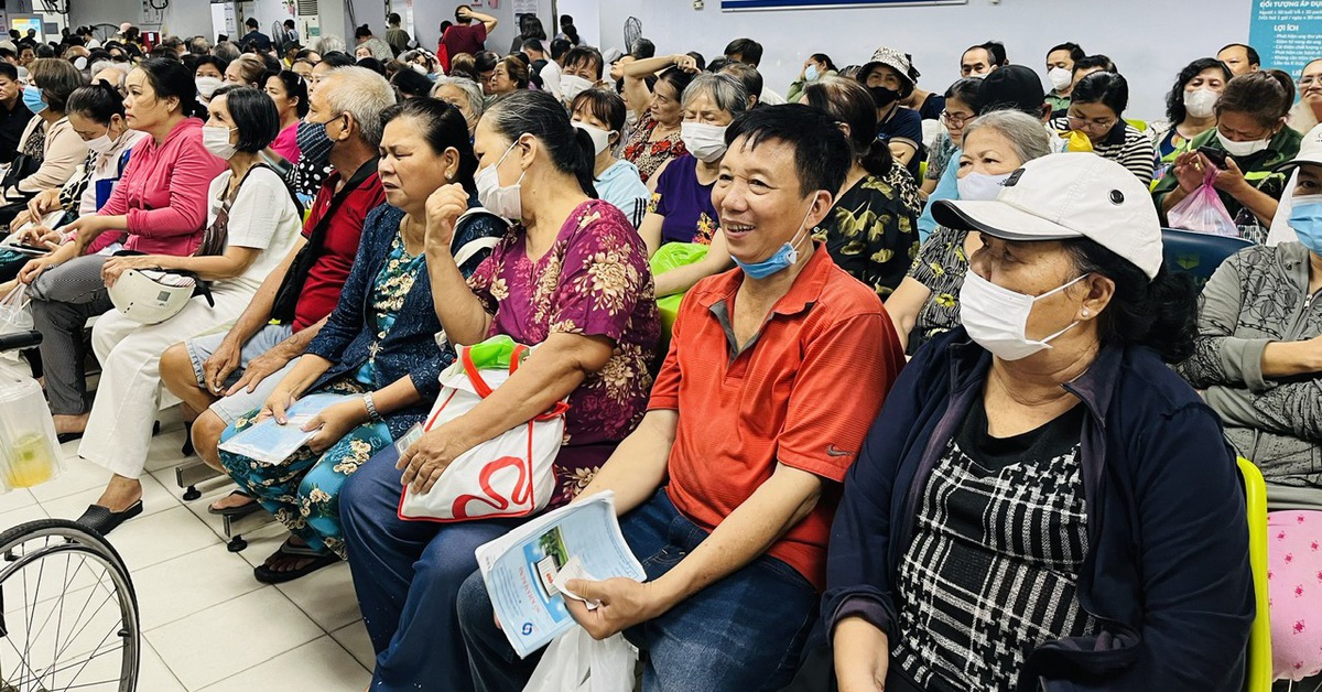 Những chính sách hỗ trợ mức đóng BHYT nào đang áp dụng tại TP.HCM?