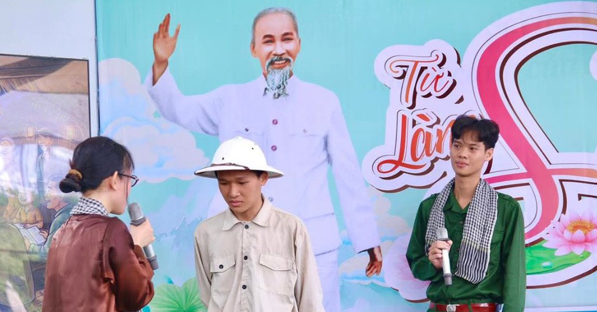 Tham quan, học tập tại Không gian văn hóa Hồ Chí Minh ở Đường sách Thành phố Thủ Đức
