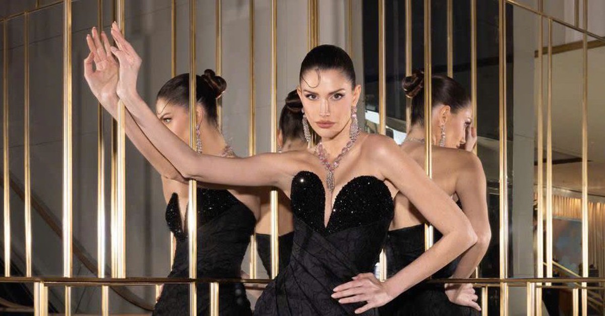 Hoa hậu đẹp nhất thế giới mặc đầm của Lê Thanh Hòa ở Cannes