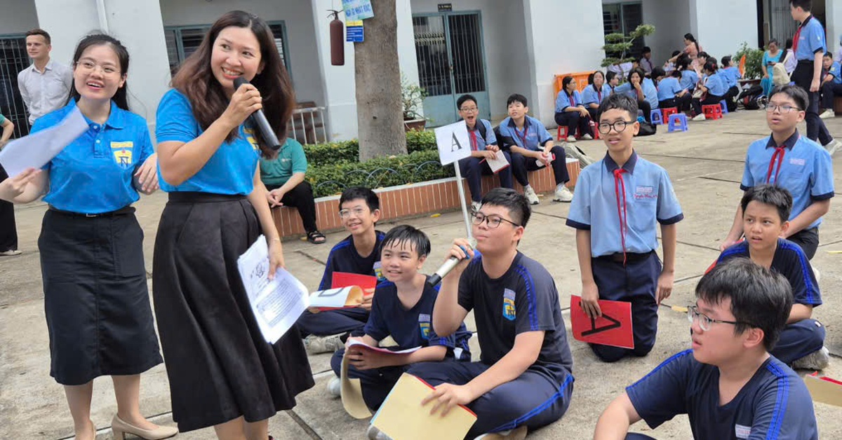 Học sinh dùng tiếng Anh để lan tỏa những câu chuyện về Bác Hồ