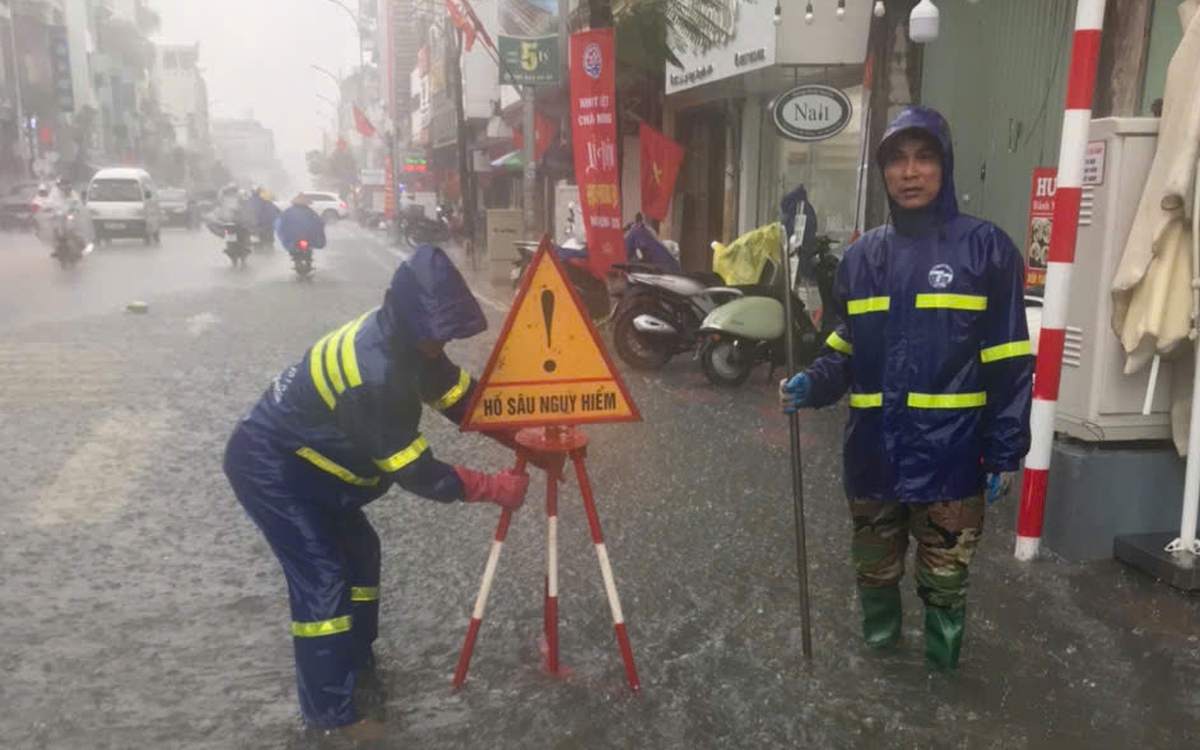 Thời tiết hôm nay 20-5: Bắc Bộ hứng đợt mưa 300mm, Nam Bộ mưa dông