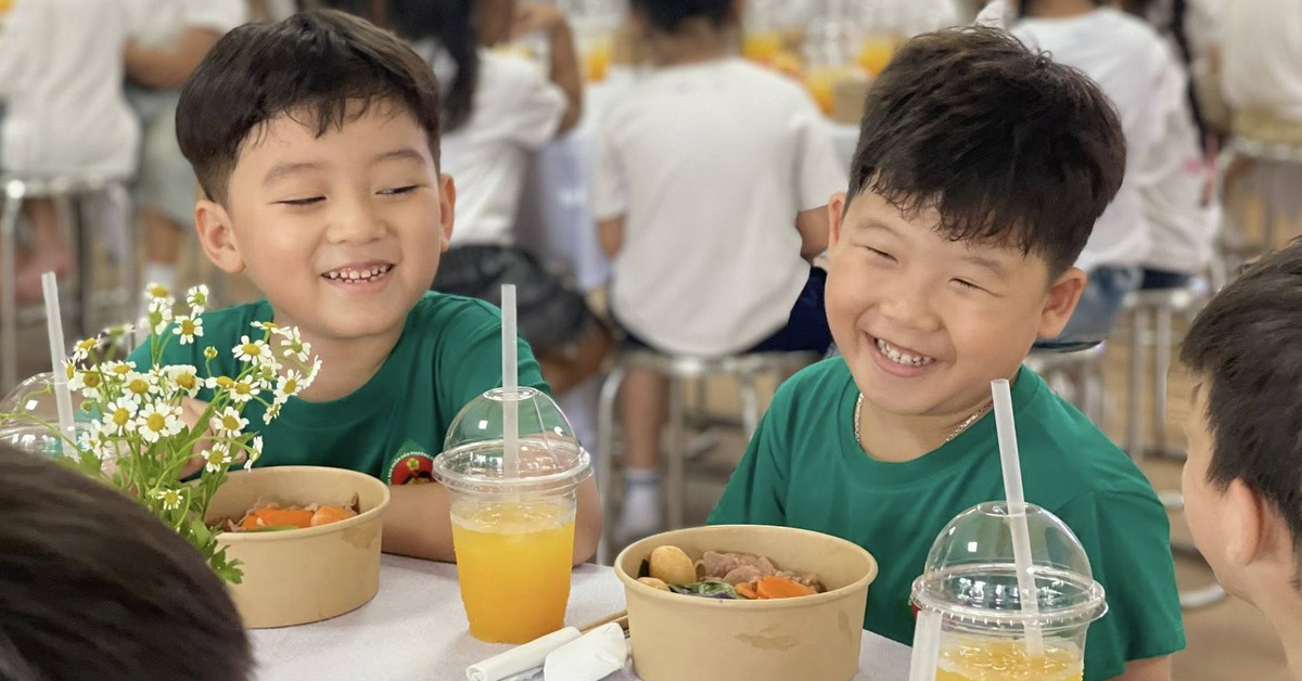 Trường ở Đà Nẵng có cách hóa giải ‘tranh cãi đồ ăn nhanh’ tiệc liên hoan cuối năm