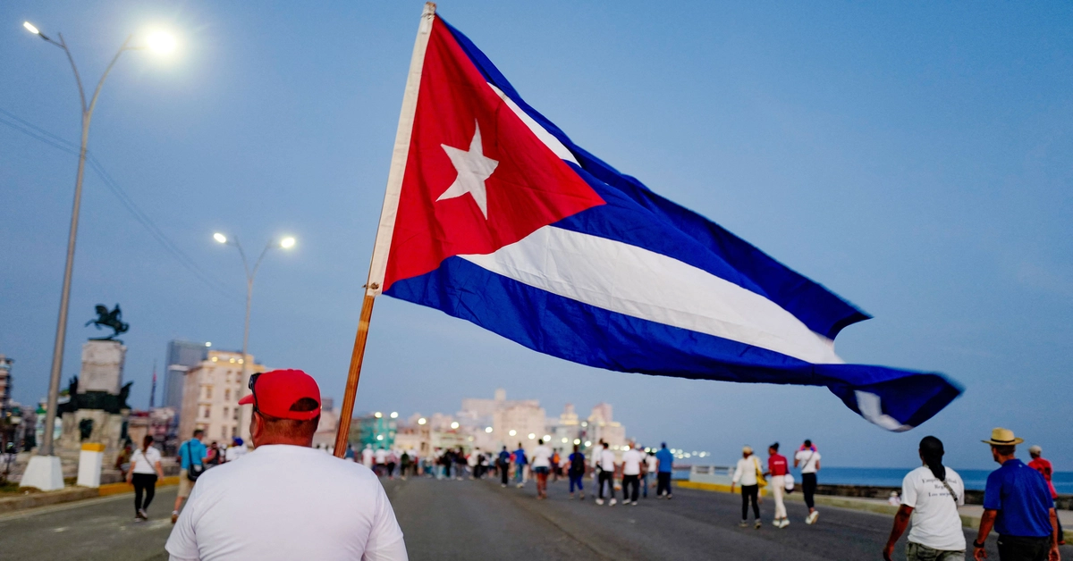 Mỹ mở rộng trừng phạt Cuba, Havana nói 'không sợ hãi'