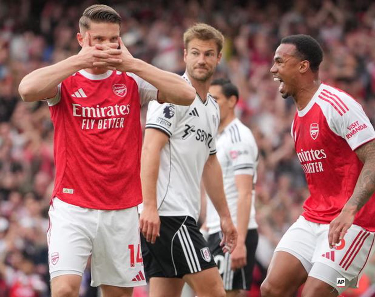 Gyokeres lập cú đúp giúp Arsenal hơn Man City 6 điểm