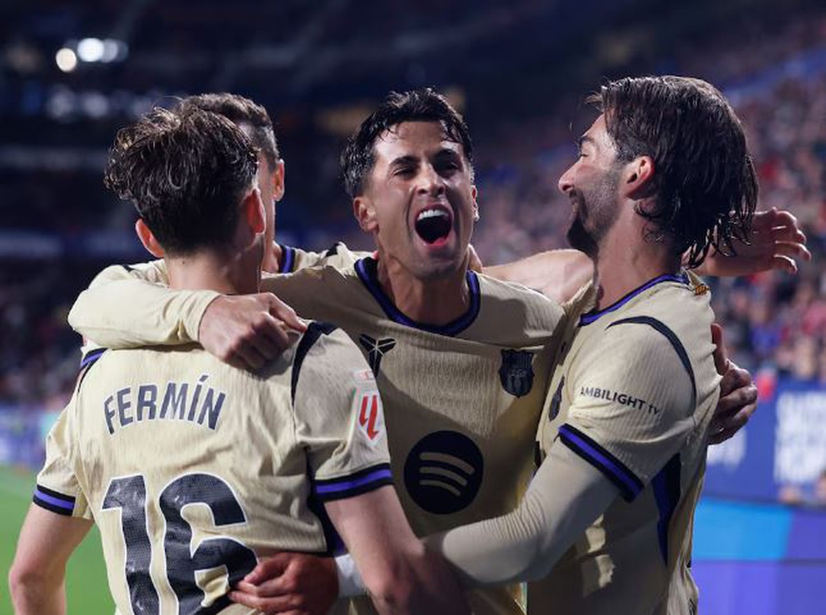 Thắng Osasuna, Barca chờ đăng quang vô địch La Liga ở trận 'Siêu kinh điển'