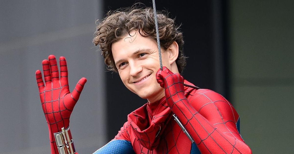 Rượu từng cản trở sự nghiệp Tom Holland, không chắc có hôm nay nếu còn uống