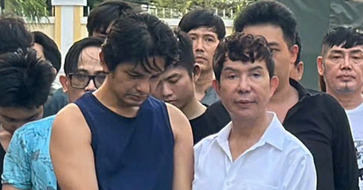 Ca sĩ Long Nhật khai sử dụng ma túy đá cùng quản lý