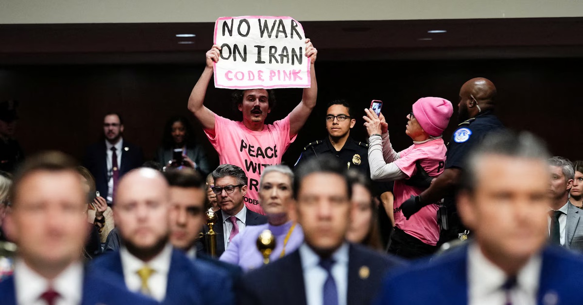 Thượng viện Mỹ 'nhắc nhở' ông Trump về quyền lực chiến tranh