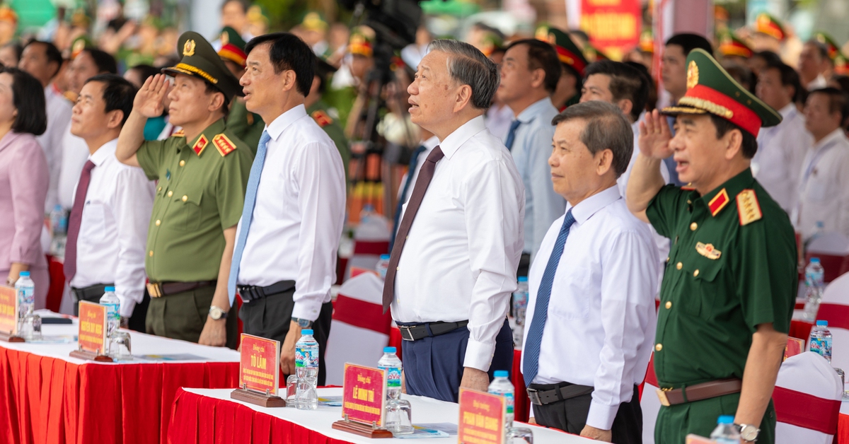 Tổng Bí thư, Chủ tịch nước Tô Lâm giao các bộ ngành đồng hành để Quảng Trị vươn Đông tỏa Tây