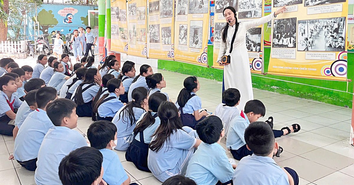 Đưa bảo tàng về giữa sân trường