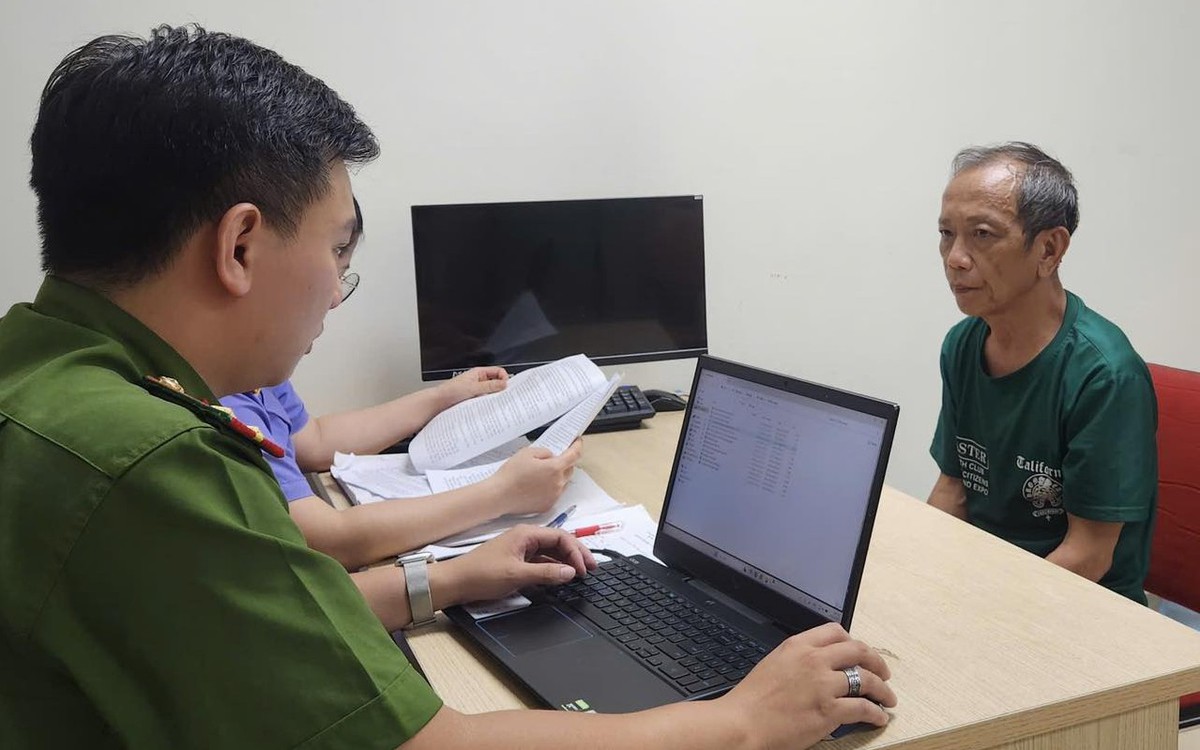 Bắt 'thần y dỏm' Nguyễn Tiến Nam chữa bệnh bằng nước ion kiềm, lừa đảo 100 tỉ đồng