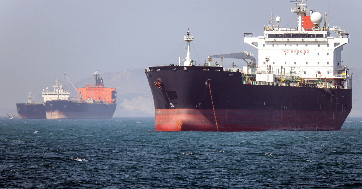 Iran thảo luận với Oman về cơ chế thu phí vĩnh viễn tại eo biển Hormuz