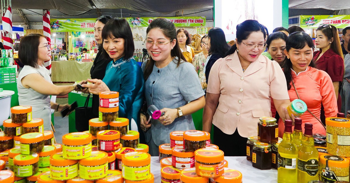 Nhiều chính sách ưu đãi hấp dẫn để 'đánh thức’ du lịch hè An Giang
