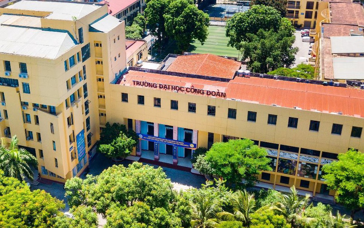 Gần tốt nghiệp mới biết cần thi chuẩn đầu ra: Trường nhận trách nhiệm, điều chỉnh ngày thi