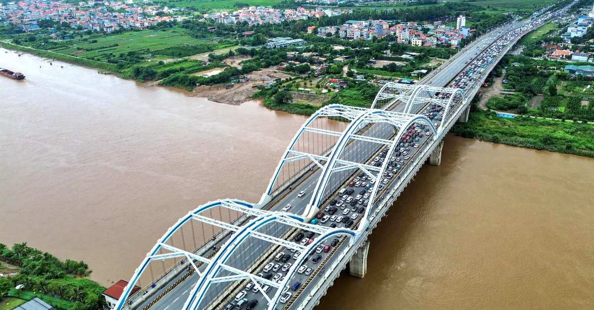 Hà Nội rào chắn trên cầu Đông Trù và 2 cầu vượt lớn ở nội đô để thi công các hạng mục