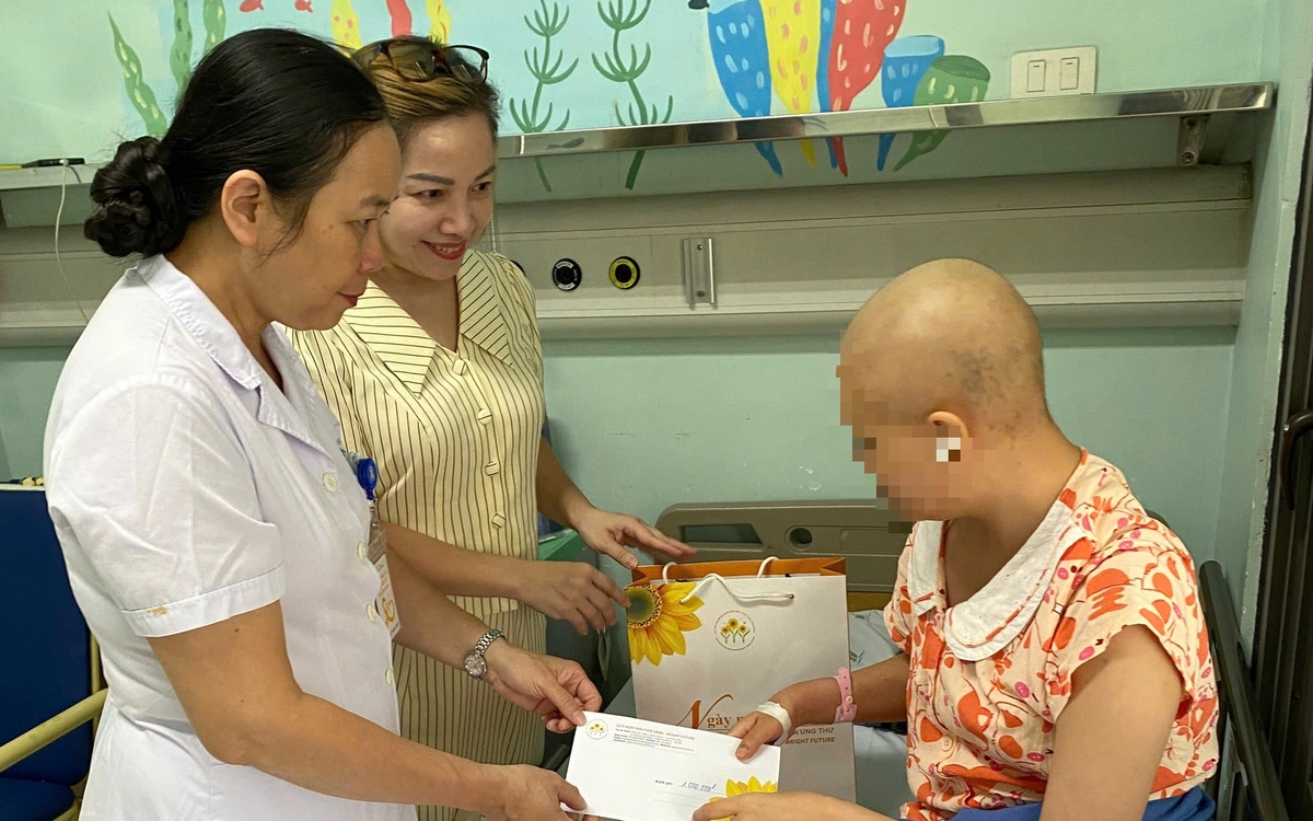 Hơn 5.000 tỉ đồng tiếp sức cho hàng chục nghìn bệnh nhân ung thư cả nước