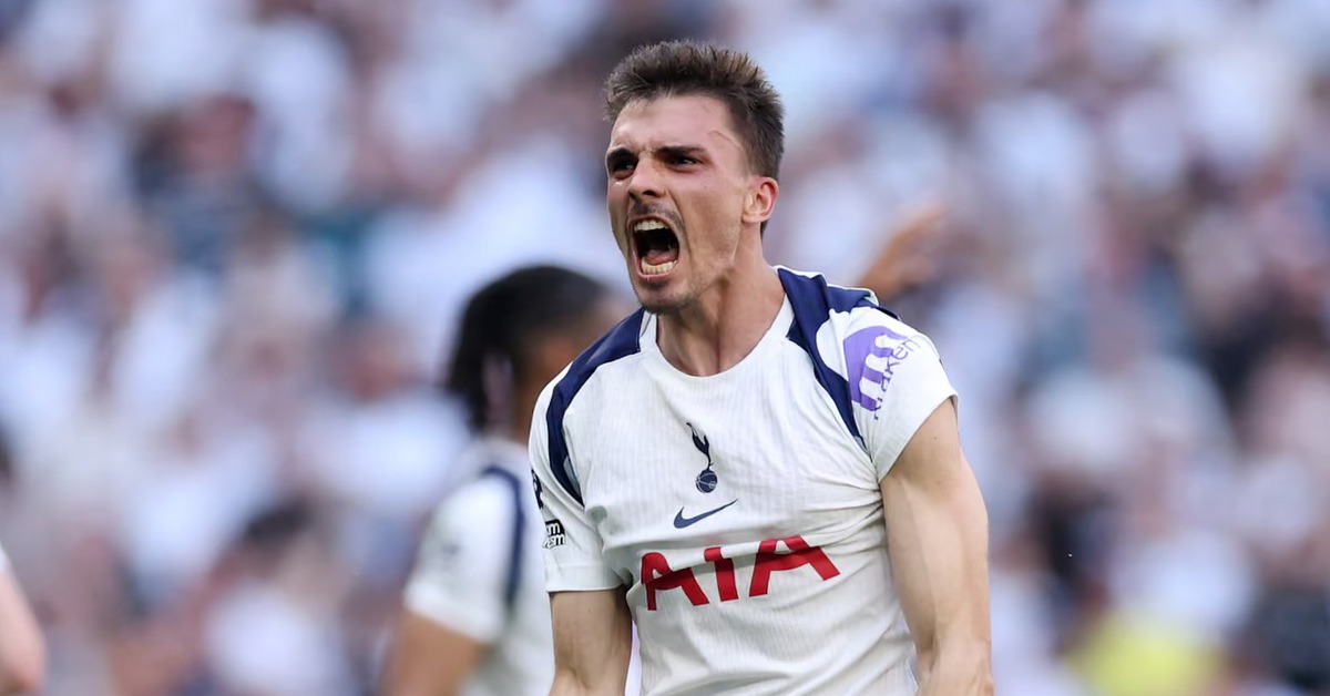 Tottenham 'sống sót' thần kỳ, West Ham rớt hạng
