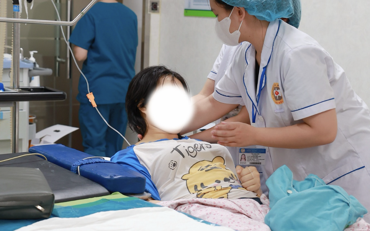 Thiếu nữ 17 tuổi mất gần 2 lít máu do vỡ nang buồng trứng