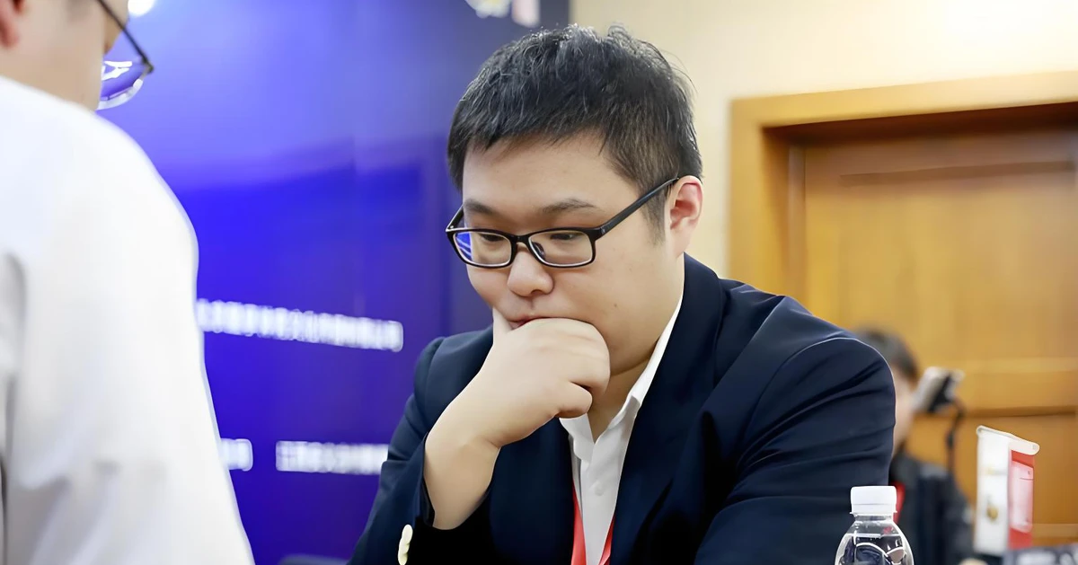 Bại tướng của Lại Lý Huynh đánh bại cả làng cao thủ cờ tướng Trung Quốc