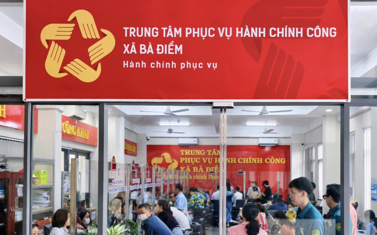 Đảng ủy xã Bà Điểm thông báo tiếp nhận 3 công chức từ người hoạt động không chuyên trách
