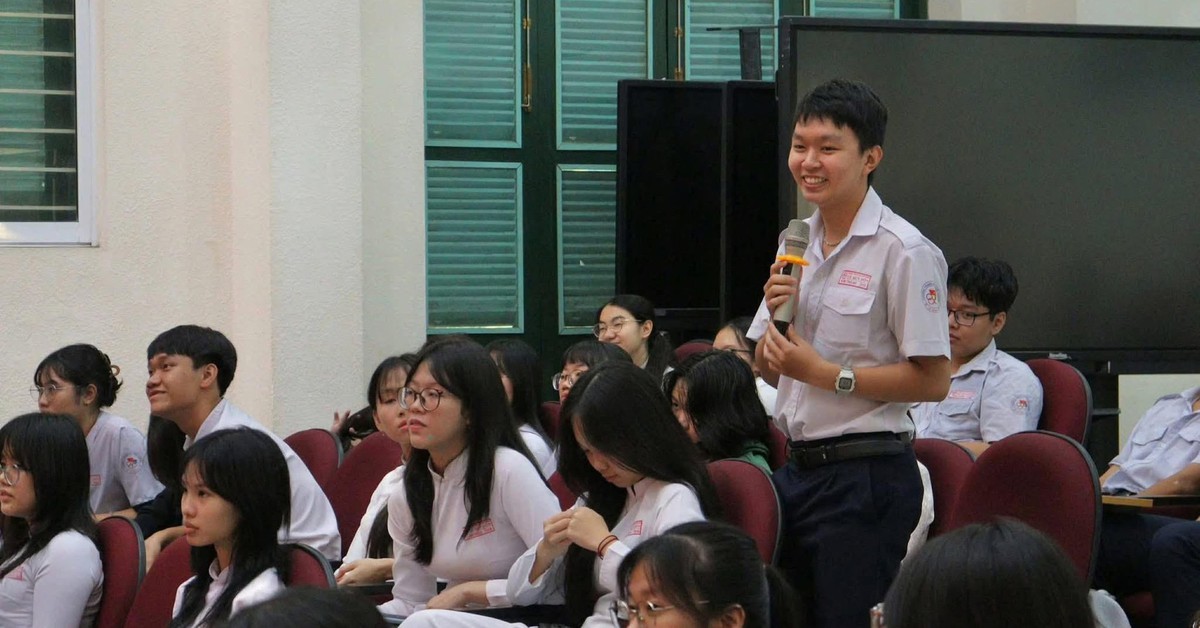 Còn hơn 2 tuần thi tốt nghiệp THPT, TP.HCM yêu cầu trường làm gì để hỗ trợ học sinh?