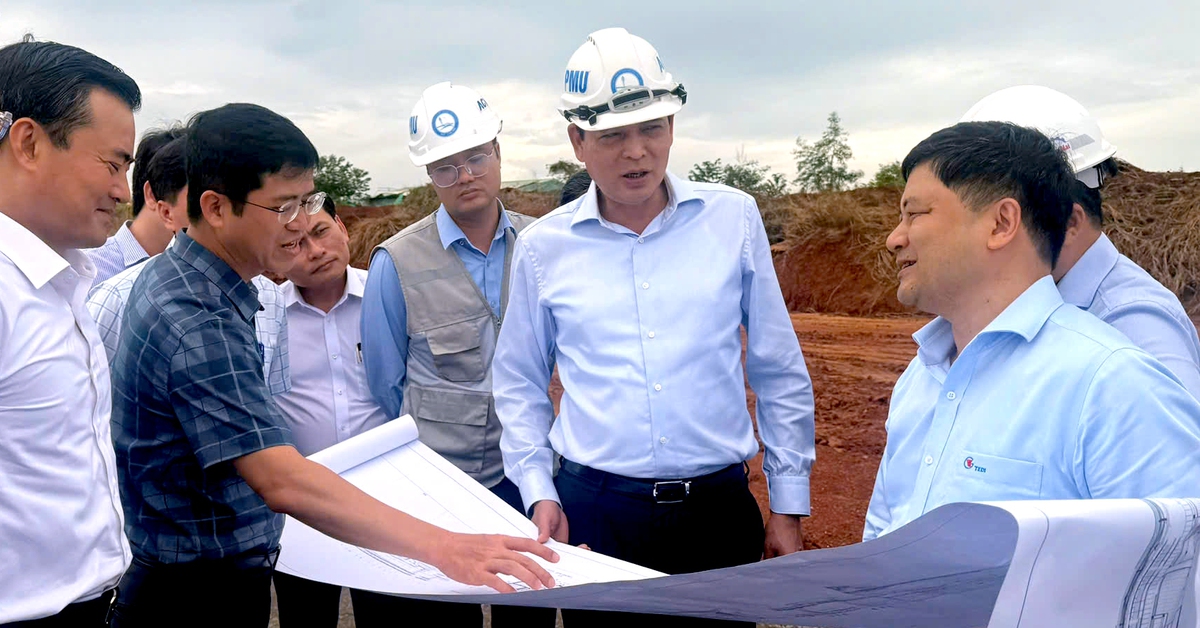 Đề nghị quy hoạch đồng bộ nhà ga metro, đường sắt tốc độ cao Bắc - Nam nối vào sân bay Long Thành