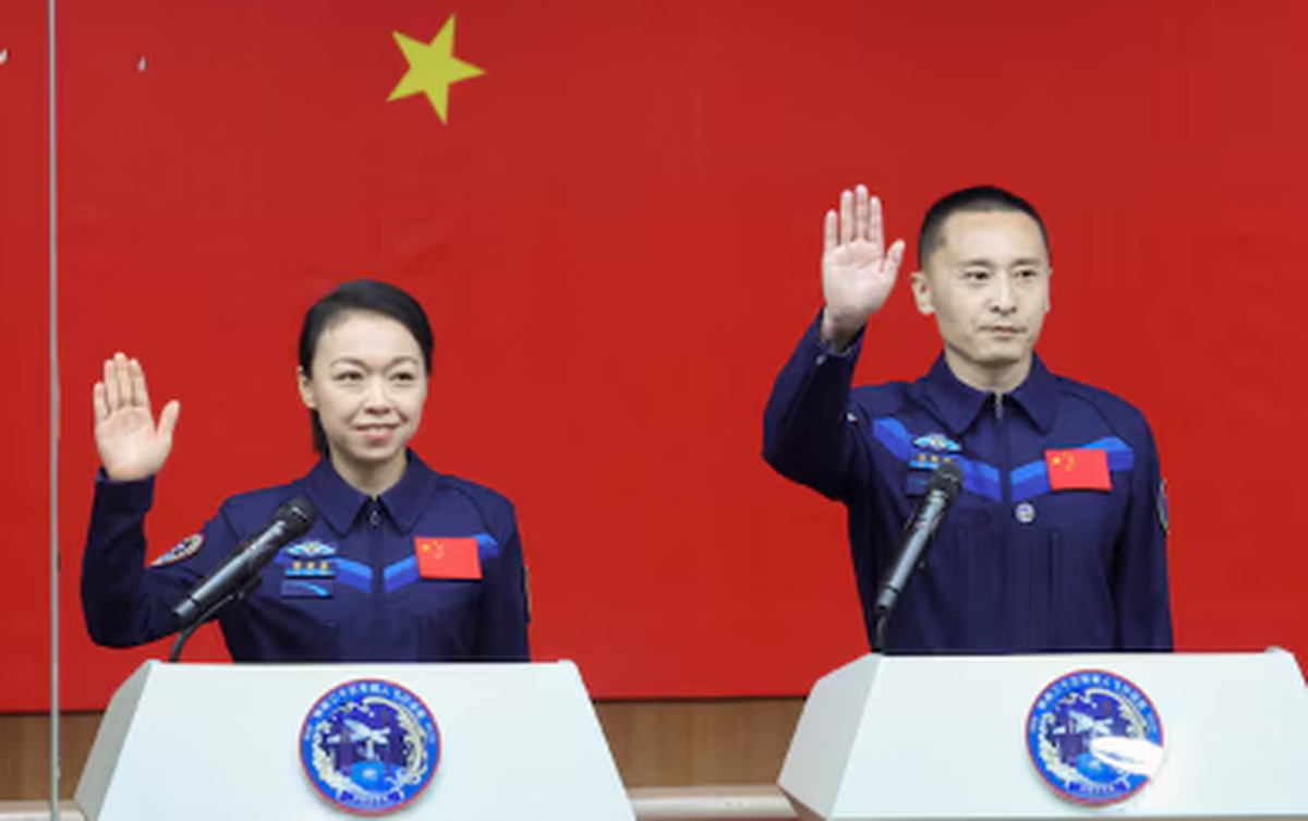 Trung Quốc cho phi hành gia sống một năm ngoài không gian, chạy đua với Mỹ lên Mặt trăng