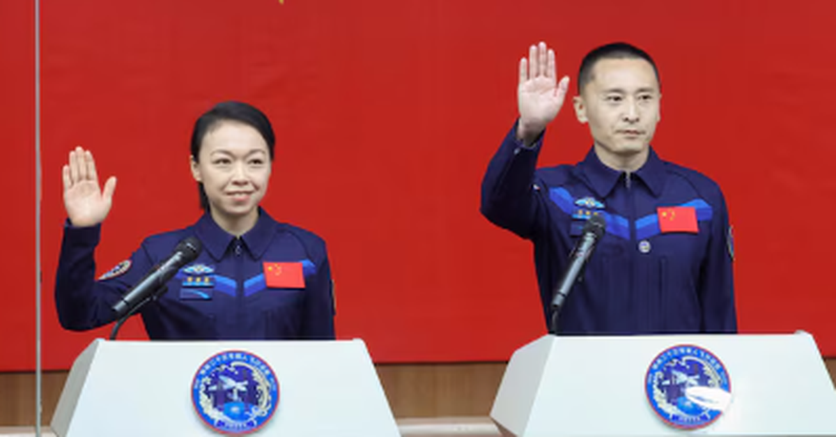 Trung Quốc cho phi hành gia sống một năm ngoài không gian, chạy đua với Mỹ lên Mặt trăng
