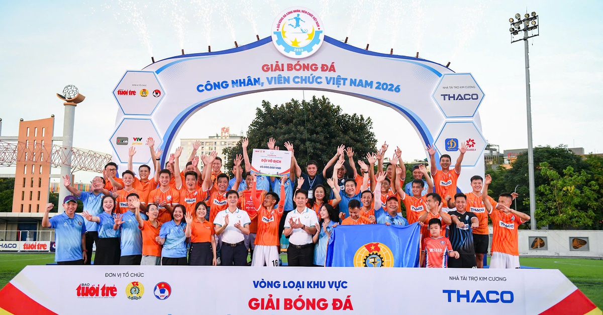 Nhà vô địch nâng cúp Giải bóng đá công nhân, viên chức Việt Nam 2026