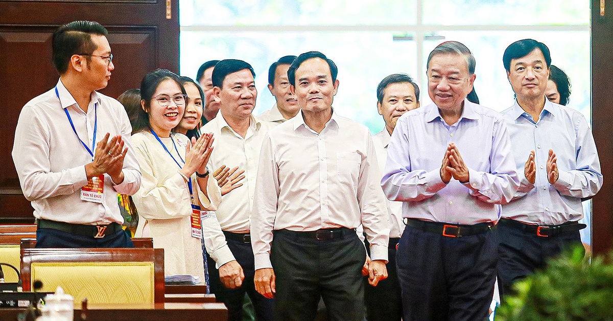 Tổng Bí thư, Chủ tịch nước Tô Lâm ký nghị quyết mới của Bộ Chính trị về xây dựng, phát triển TP.HCM
