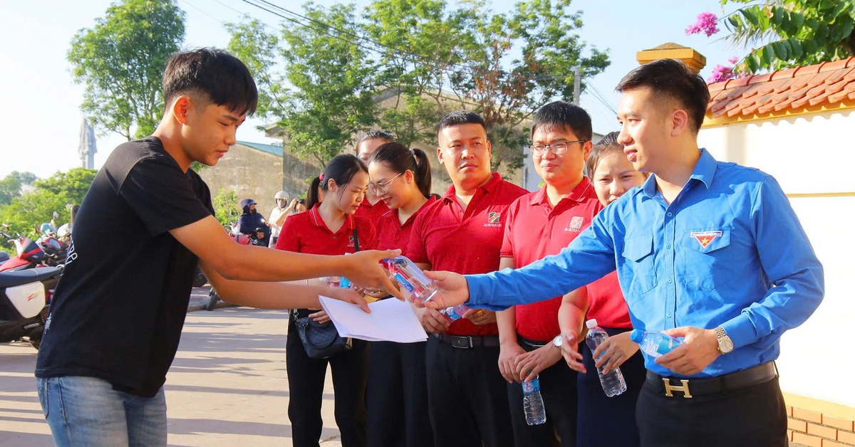 Thí sinh thi vào lớp 10 Nghệ An đông nhất từ trước tới nay