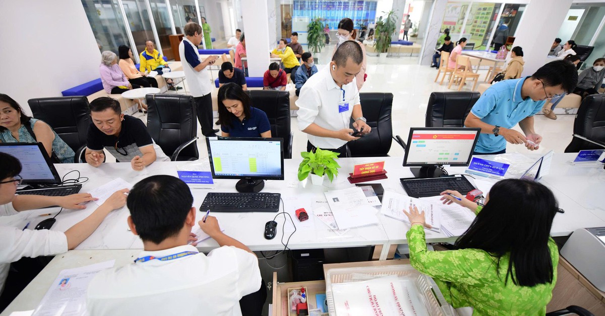 Cán bộ lãnh đạo, quản lý không hoàn thành nhiệm vụ từ 2 quý liên tiếp trở lên sẽ bị thay thế