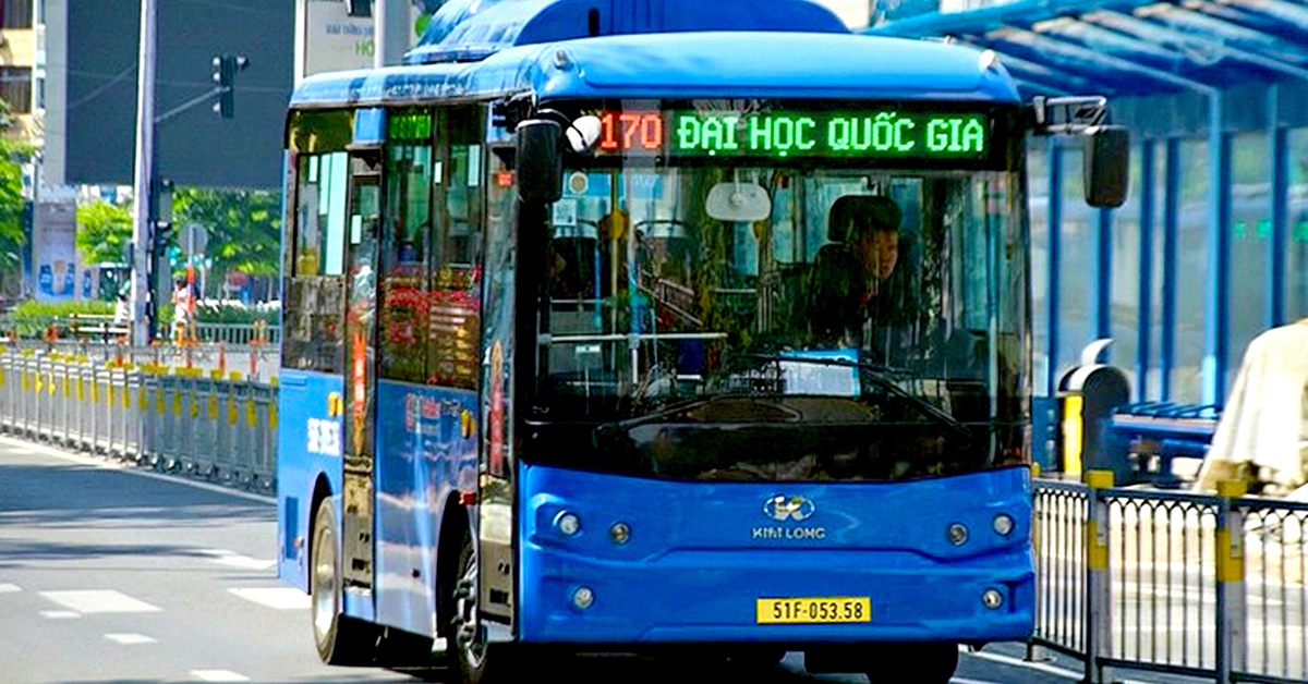 TP.HCM đề xuất thí điểm xe buýt nhỏ đón khách theo nhu cầu
