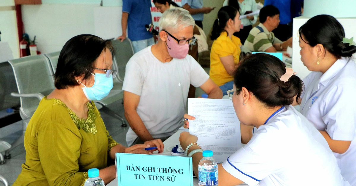 Xây 'lá chắn' bệnh tật từ xa: TP.HCM đang tăng tốc khám sức khỏe miễn phí cho toàn dân