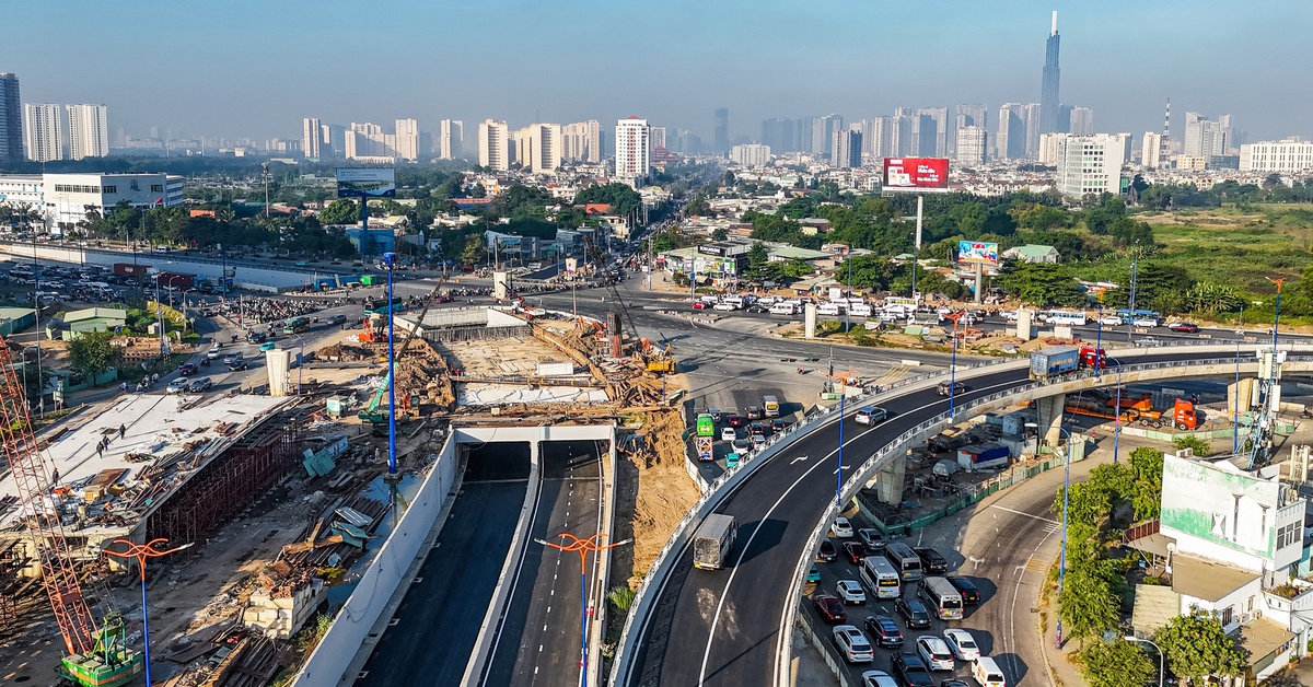 TP.HCM 'phạt thẻ vàng, thẻ đỏ' với lãnh đạo nếu tỉ lệ giải ngân chậm
