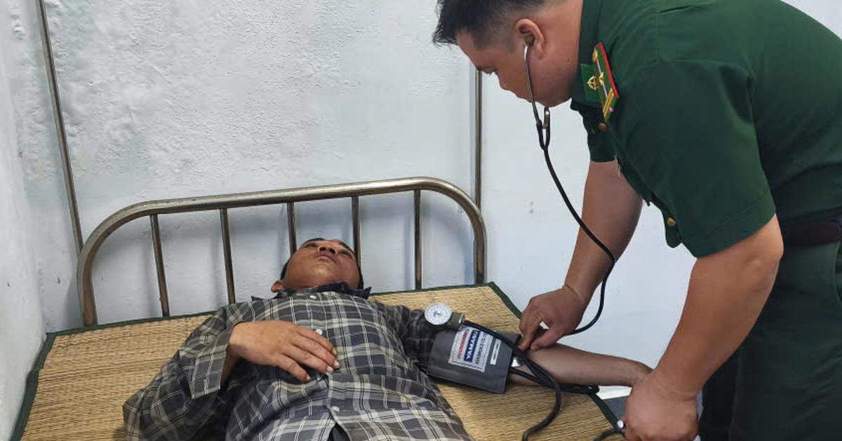 Ngư dân bị nạn rơi xuống biển được bạn nghề cứu sống kịp thời