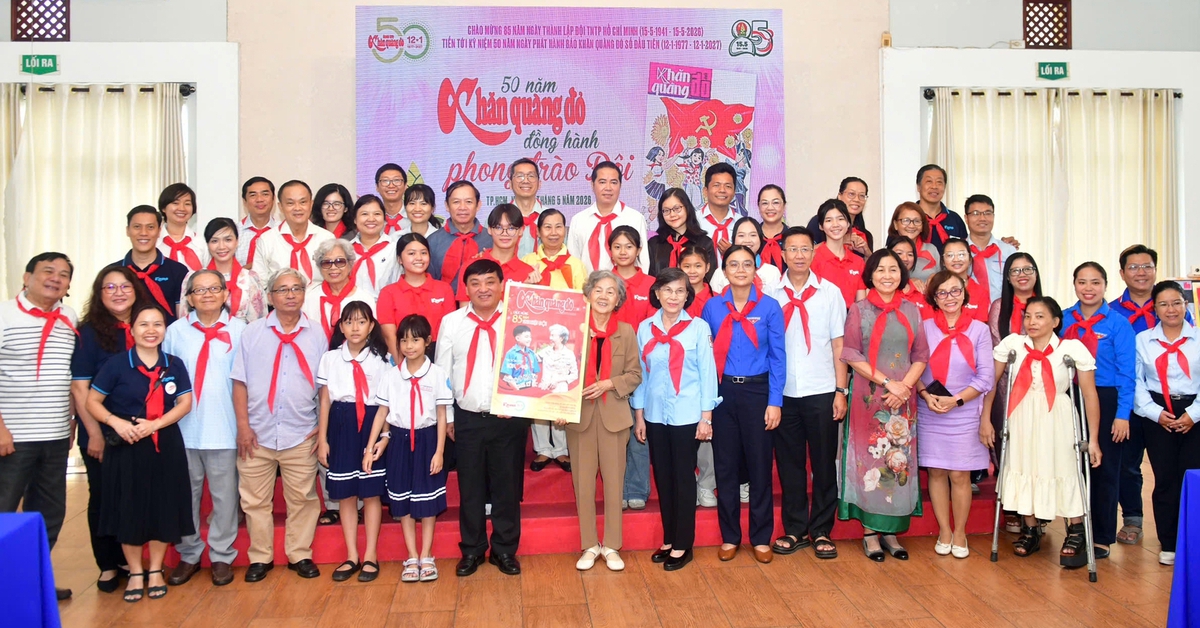 Khăn Quàng Đỏ 50 năm: Từ trang báo đến những phong trào học đường